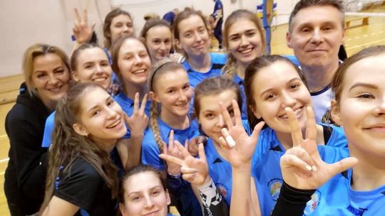 Sukces siatkarek SMS Ostrowiec