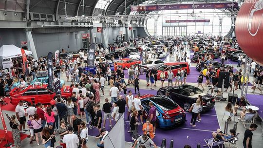 Supersamochody, klasyki, auta tuningowane i pokazy driftu – motoryzacyjne święto w Targach Kielce już w czerwcu!