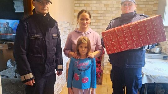 Świąteczny prezent od policjantów