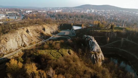 Świąteczny spacer w województwie świętokrzyskim – gdzie spalić kalorie po świątecznym jedzeniu