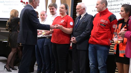 Świętokrzyskie Grupy Ratownictwa PCK nagrodzone za bezinteresowną pomoc