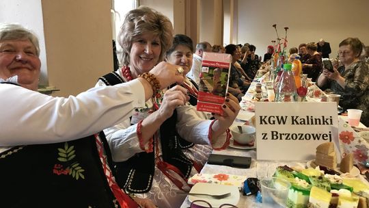 Świętujące panie wsparły rehabilitację małego Szymka