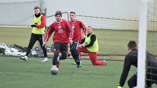 Świt nie zwalnia tempa