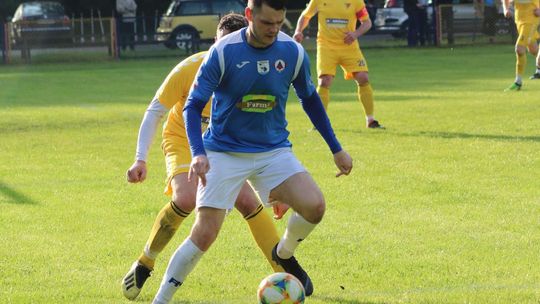 Świt trzyma formę, Star, Alit i OKS bez puntów — świąteczne granie w regionie