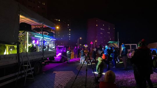 Sylwestrowa platforma odwiedziła ostrowieckie osiedla 