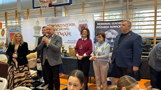 Szachowy hołd dla Ryszarda Nowickiego