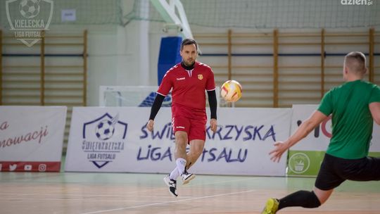 Szałas w Staweckim Holding