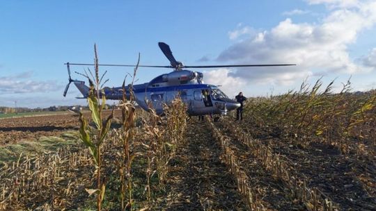 Szczęśliwy finał poszukiwań 77-latka. Pomógł policyjny śmigłowiec