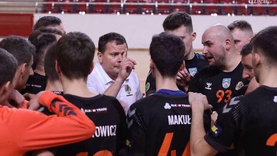 Szczypiorniści KSZO wysoko pokonują Górnika