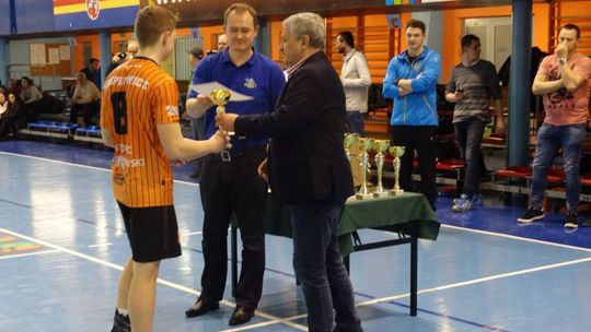 Szczypiorniści SMS KSZO na mikołajkach w Puławach