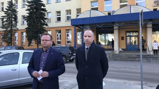 Szef związku broniącego zwalniane salowe, składa skargę na dyrektora ostrowieckiego szpitala