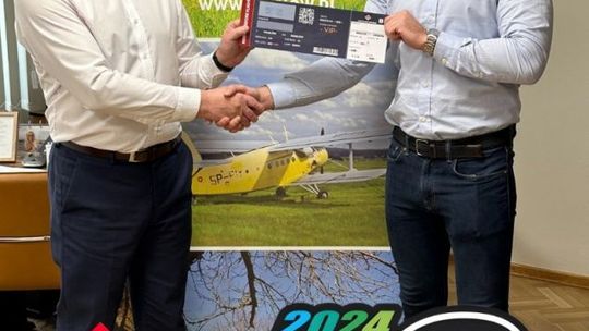 Szklany Dom w Ciekotach również zagra dla WOŚP