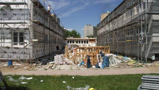 Szkoła Podstawowa nr 4 na Dąbrowie i Przedszkole nr 21 będą wyremontowane