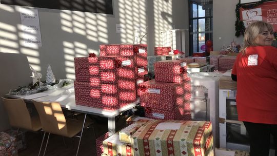 Szlachetna paczka uszczęśliwiła ponad 50 ostrowieckich rodzin