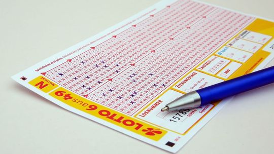 „Szóstka” w Lotto w Kielcach. 2 miliony złotych wygrane na Śląskiej
