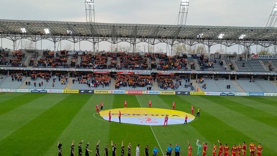 Szpakowski strzela w doliczonym czasie gry! Korona zwycięża i zapewnia sobie baraże.