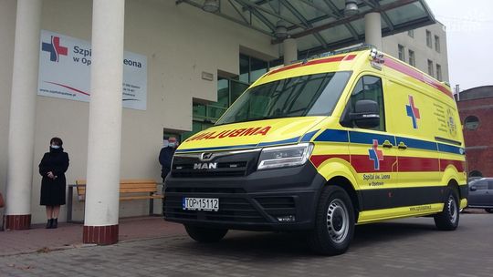 Szpital św. Leona w Opatowie ma nowy, imienny ambulans