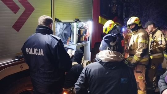Szybka mobilizacja służb uratowała życie 85-latka