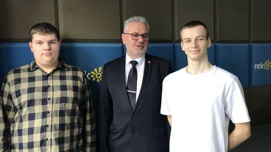 T. Łodej, A.Michalczyk, K.Przydatek: Nasze technikum daje szansę na wszechstronny rozwój 