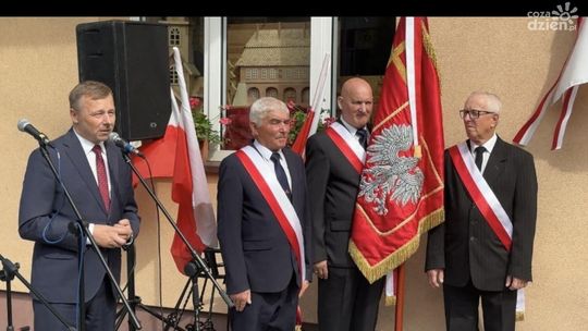 Tablica upamiętniająca działaczy opatowskiej Solidarności 