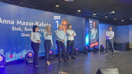 Takiej konwencji Kielce jeszcze nie widziały. Maciej Bursztein z przytupem rozpoczął swoją kampanię (galeria)