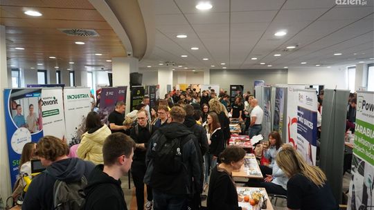 Targi Pracy i Praktyk PŚk 2026 za nami – studenci i absolwenci zyskali szansę na start kariery (GALERIA ZDJĘĆ) 