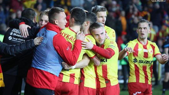 Towarzysko z beniaminkiem Towarzysko z beniaminkiem