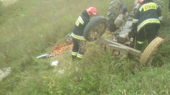 Tragedia w Zwoli. Mężczyznę przygniótł ciągnik