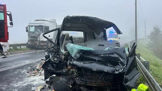 Tragiczny finał wypadku na DW 753. Nie żyje kierowca Volkswagena