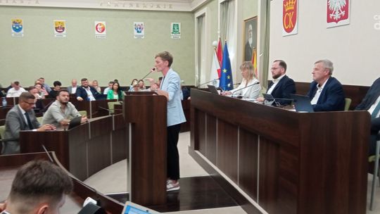 Trwa sesja Rady Miasta Kielce. Radni dyskutują nad podwyżkami podatków
