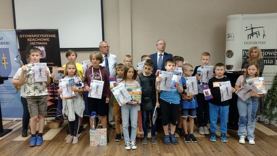 Turniej SZACHY DLA WSZYSTKICH – POZNAJEMY KRZEMIONKI