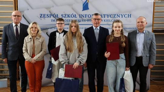 Uczeń z Nowej Słupi wojewódzkim mistrzem wiedzy o Powstaniu Styczniowym