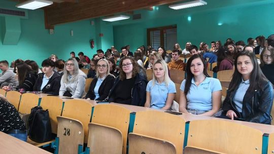 Uczniowie o samorządności i potrzebach młodych