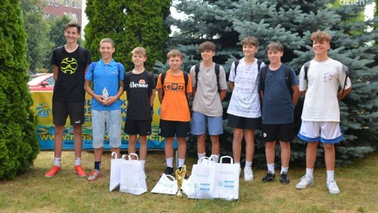 Uczniowie Ronaldo, FC. Guzik i Panowie Piłkarze najlepsi na ostrowieckim Orliku