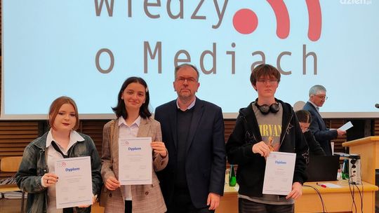 Uczniowie "Staszica" o mediach wiedzą wiele
