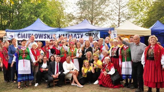 Udany debiut gminy Ćmielów na jarmarku w Tokarni
