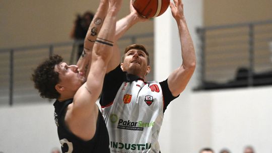 UJK Kielce zdominował drugą połowę i zwyciężył w Rzeszowie