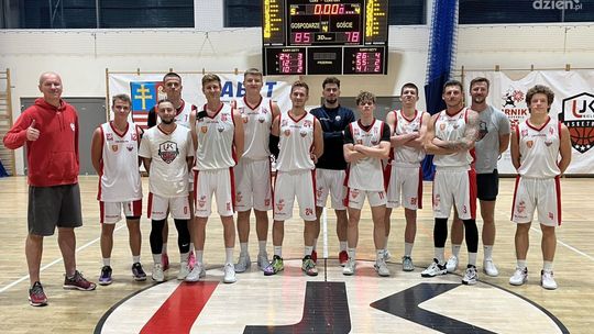 UJK Kielce zwycięża w pierwszym meczu Kielce Cup