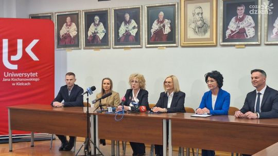 UJK w Kielcach i Urząd Marszałkowski Województwa Świętokrzyskiego podpisały porozumienie o współpracy. Pierwsza taka inicjatywa w Polsce