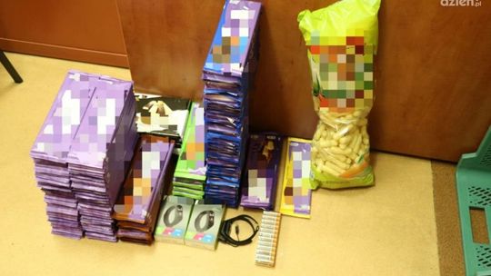 Ukradli słodycze warte 1700 zł