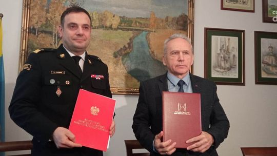 Umowa o współpracy między Politechniką Świętokrzyską a Państwową Strażą Pożarną w Kielcach