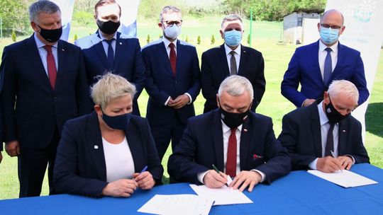 Unijne wsparcie na ujarzmienie Modły