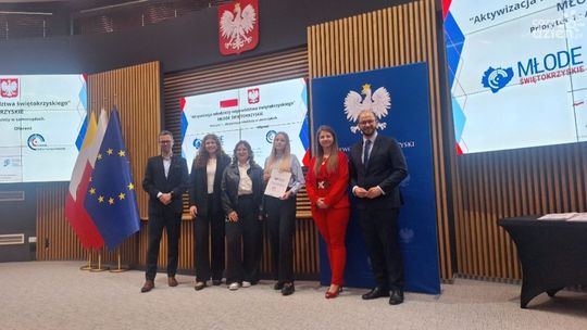 Uroczysta gala wręczenia umów grantowych Funduszu Młodzieżowego w Kielcach