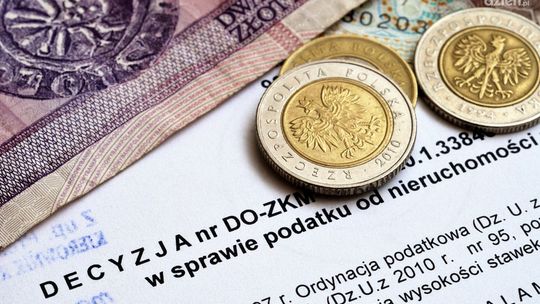 Urzędnicy dostarczą decyzje podatkowe