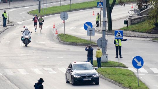 Utrudnienia w ruchu w związku z Ostrowieckimi Biegami Niepodległości 2021