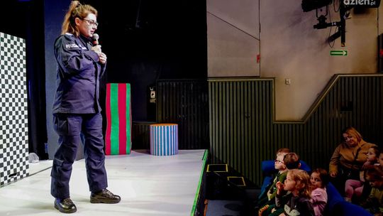 W ferie nie ma nudy. Dzieci uczą się i bawią pod okiem profesjonalistów