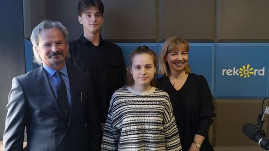 W. Grudzień, F.Cieślik, S, Miszuk, J. Szwagierczak: Sukcesy na olimpiadach to efekt wspólnej pracy uczniów i nauczycieli 