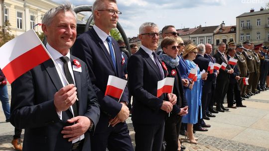 W hołdzie biało-czerwonej. Kielce świętowały Dzień Flagi RP