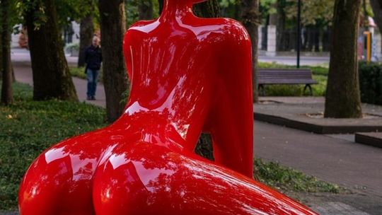 W Kielcach lustro, w Busku — Gaja. Kolejne rzeźby wzbogacają region [GALERIA]