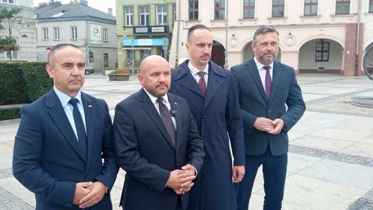  W Kielcach o łamaniu praworządności w Holandii